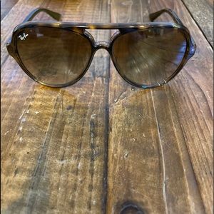 Ray-Ban 4125 Sunglasses